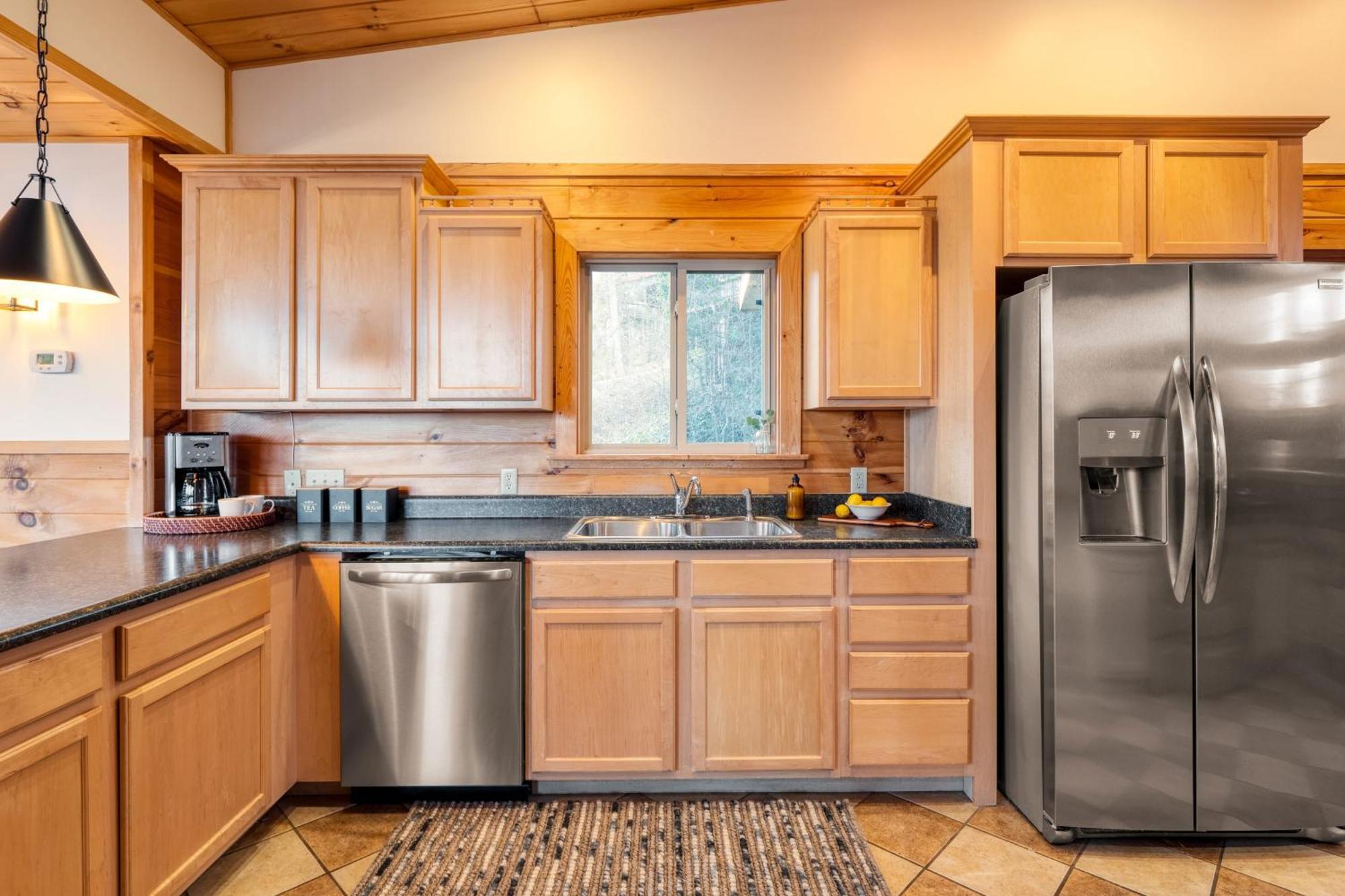Chestnut By Avantstay Mountain Cabin W Treetop Views Hot Tub Game Room Gatlinburg Dış mekan fotoğraf