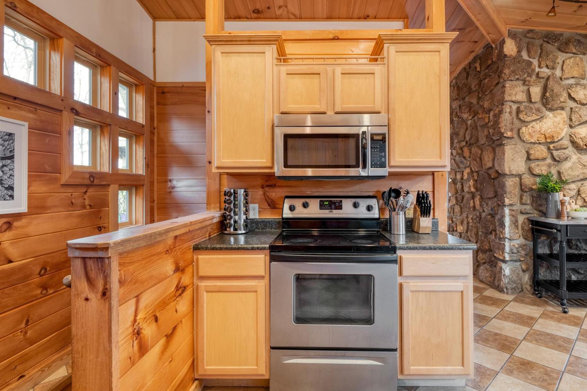 Chestnut By Avantstay Mountain Cabin W Treetop Views Hot Tub Game Room Gatlinburg Dış mekan fotoğraf